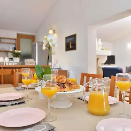 Holiday In Privlaka - Zadar Riviera 41332 Prázdninový dům